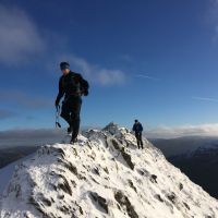 ../gallery/pictures/m6100/thumbs/MountainActionEmilyTStridingEdge.jpg